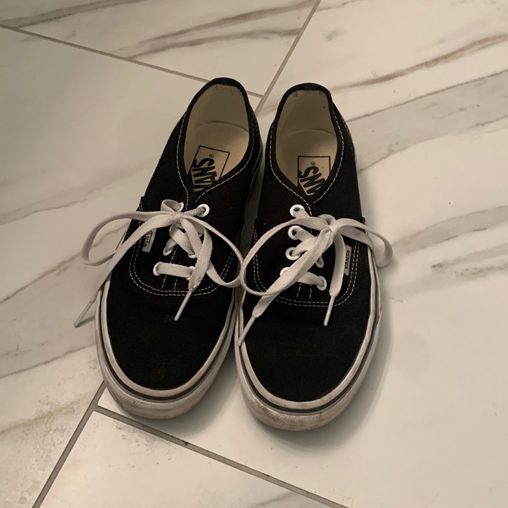 black low top vans